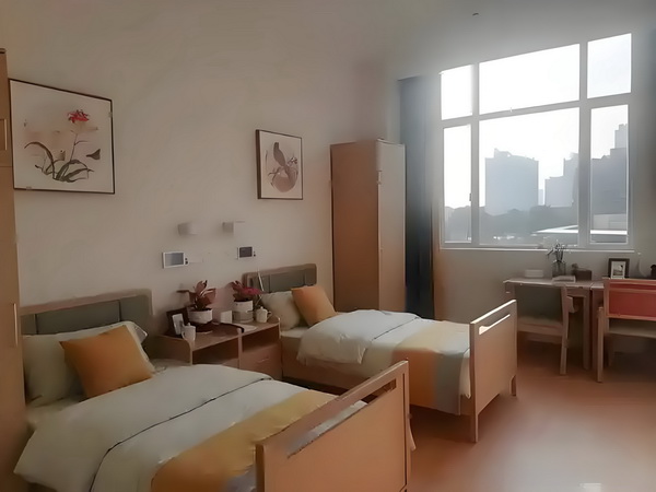 穿越之抢个太子当老公：绝色土匪王